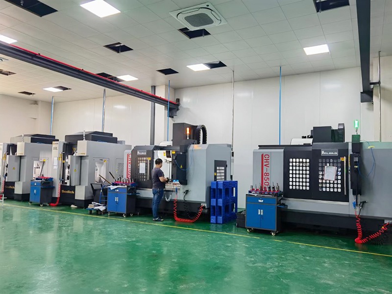 群基加工中心CHV850交付客戶